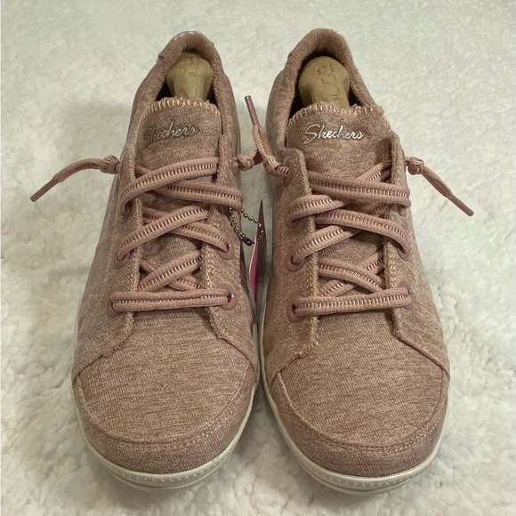 New Skechers Active Avenue Sneakers - Size 7 - Pale Pink - Picture 3 of 9